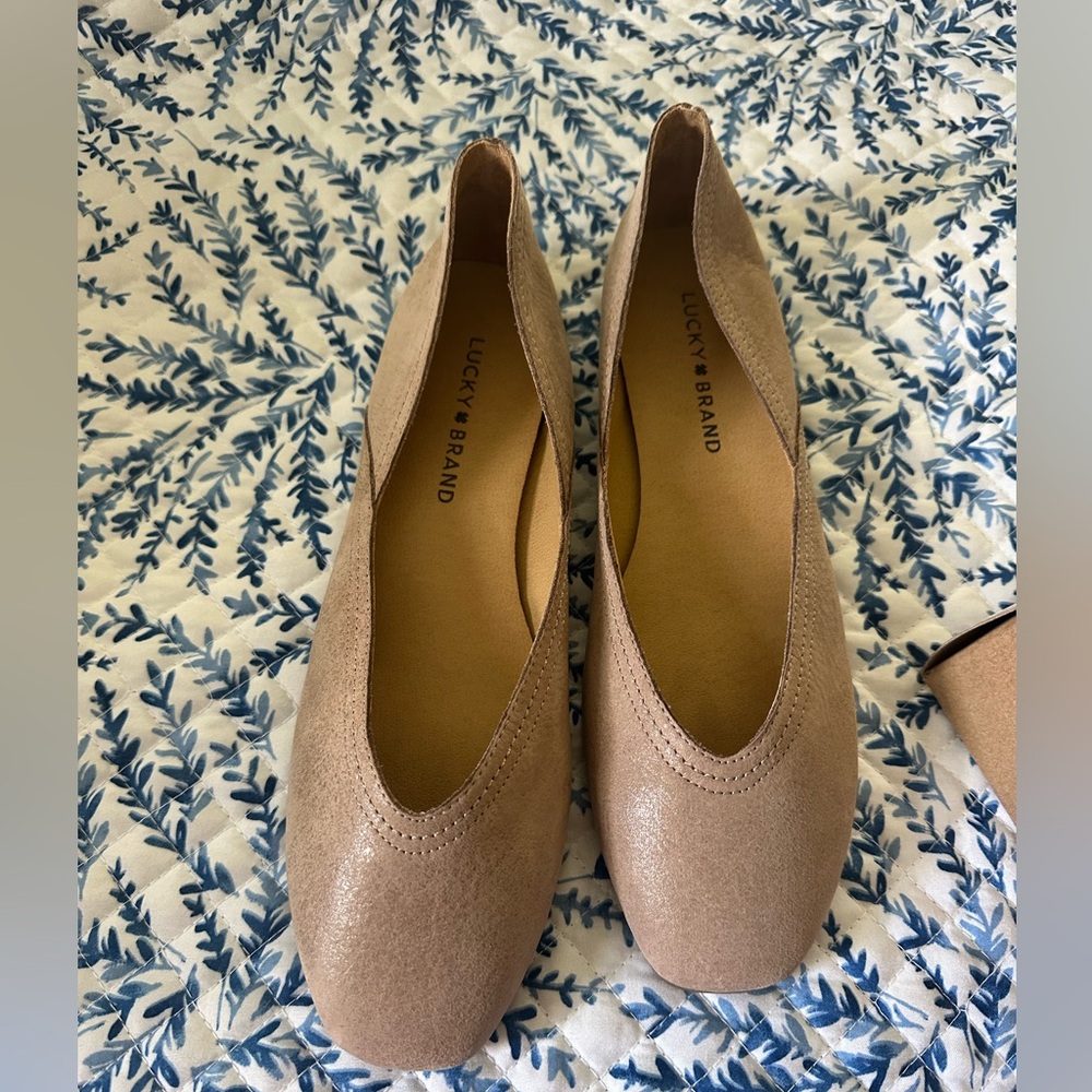Lucky Brand Tan Flats Comfortable Loafers